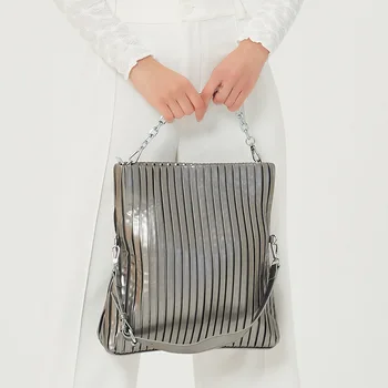 Дизайнерска марка дамска чанта за през рамото от изкуствена кожа с рюшами, луксозна верига, сребърни дамски Чанти, сгъваема пазарска чанта с голям Капацитет, дамски портфейл 2021