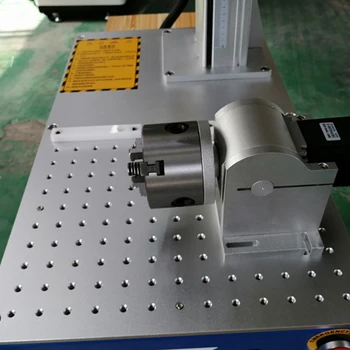 Лазерен гравиране машина с ЦПУ с мощност 30 W за метални части с въртяща ос