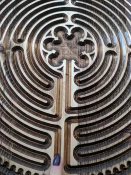 Пальчиковый лабиринт с диаметър 8 инча от селски дърво за медитация и молитва, Chartres пальчиковый лабиринт за осъзнаване и медитация