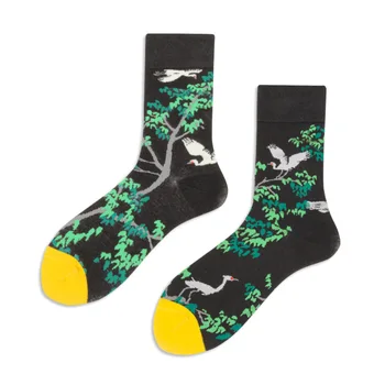 Чорапи в уличном стил, пролетно-есенни чорапи, индивидуалност, европейска и американска красота, тъфтинг чорапи, спортни чорапи за скейтборд